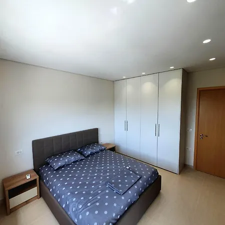 Mountain Meets Sea-spectacular View In Apartment *