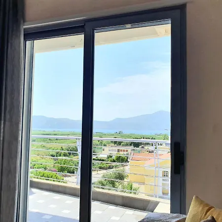 Mountain Meets Sea-spectacular View In
