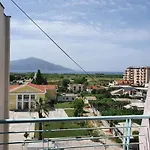 Mountain Meets Sea-spectacular View In Apartment Orikum