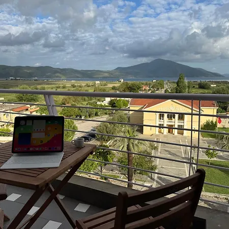 Mountain Meets Sea-spectacular View In Daire *